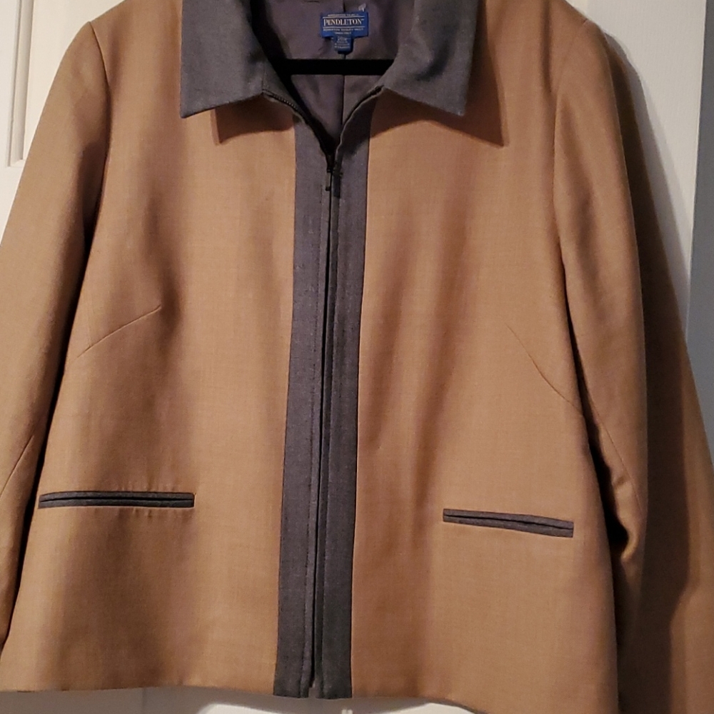 Pendleton Jacket - image 5